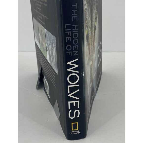 The Hidden Life of Wolves National Geographic by Jim and Jamie Dutcher - Picture 4 of 9